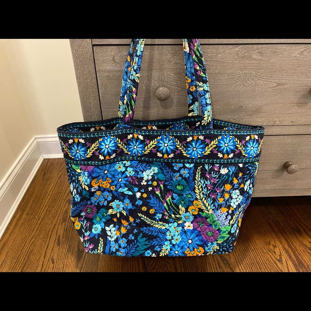 Vera Bradley large tote open top